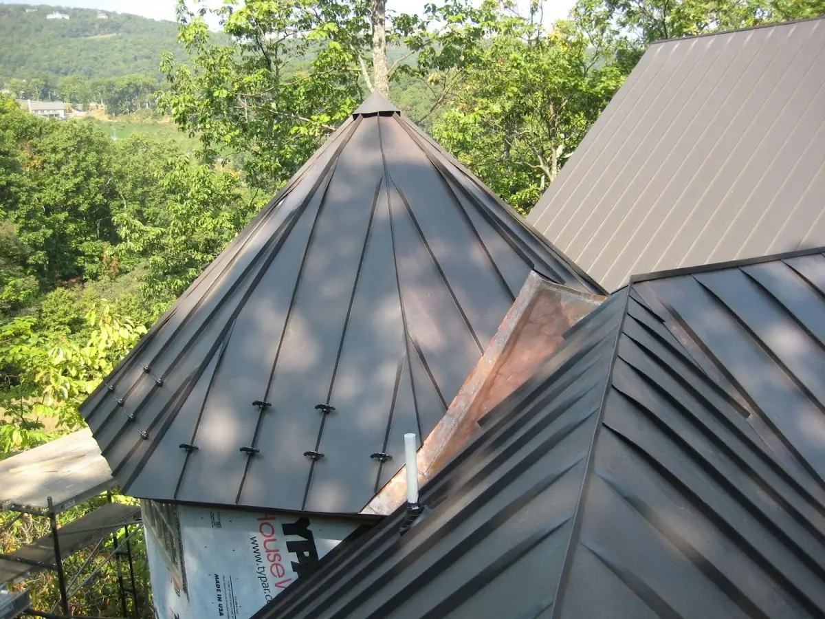 Professional Roof Tarp Installation by Craftsman Roofing in Elizabethtown